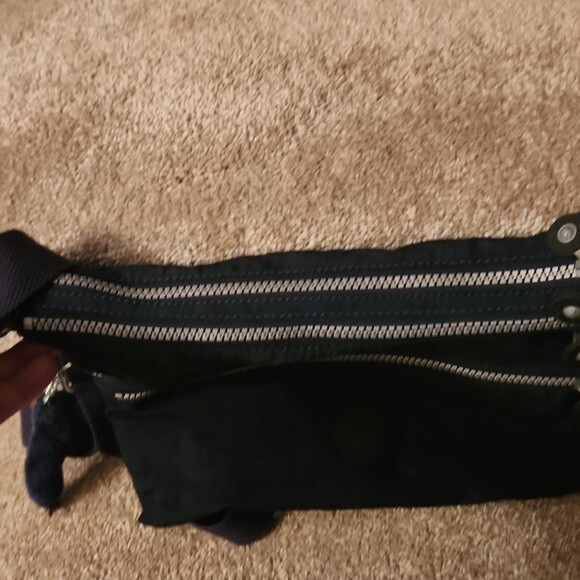 Kipling "Keiko" Black Nylon Messenger Crossbody Bag - Picture 7 of 10